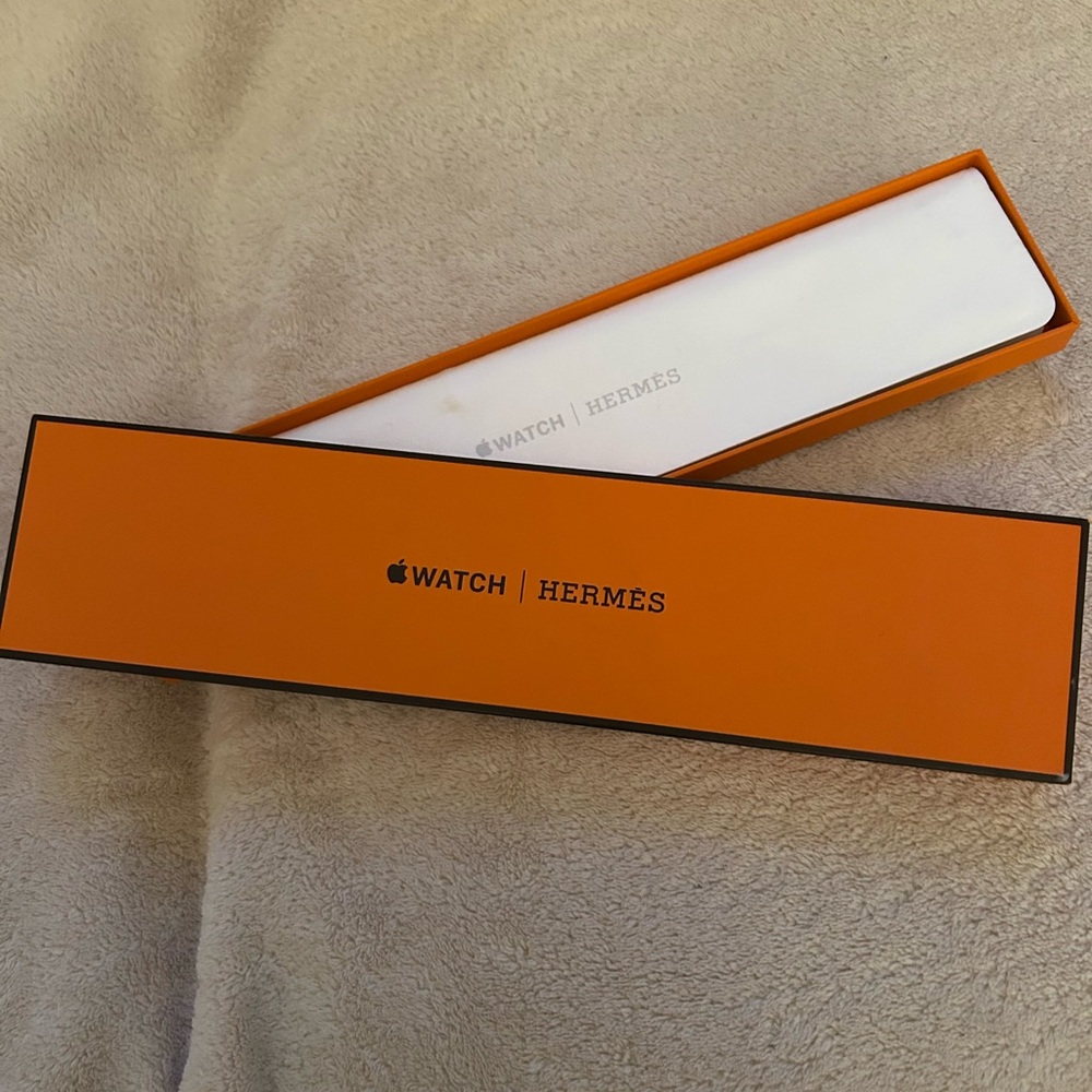 - Hermes watch orange box  12x3x0,75